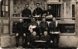 2. Honvéd Lovas Dandár Tiszti Étkezde, osztrák-magyar katonák, belső / WWI Austro-Hungarian K.u.k. military, officers' canteen, interior. photo (gyűrődések / creases)