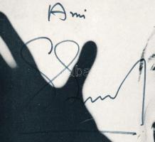 Gilbert Bécaud és Michael Holm aláírása képeslapon