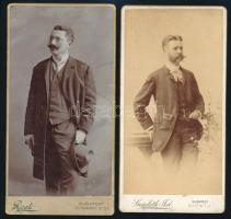 1890, 1903 2 db műtermi férfiportré, hátoldalon ajándékozási sorokkal, Rivoli és Goszleth műterméből, 15×7,5 cm