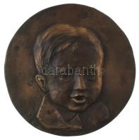 1967. Gyermekportré, egyoldalas öntött bronz plakett. Szign.: Rudas (157mm) T:XF