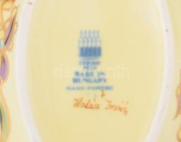 Zsolnay aranykontúrozott virágmintás bonbonier, jelzett, 10,5x7,5 cm