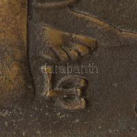 Ligeti Erika (1934-2004): Bohócöltöztető. Bronz fali plakett, jelzett, 28x20 cm /// Erika Ligeti (19...