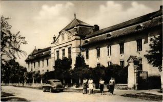 Hajdúböszörmény, Zenede Kálvineum, automobil. Képzőművészeti Alap Kiadóvállalata (EK)