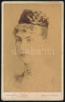 cca 1880 Báró Scherpomné Gaal Ilona portréja, keményhátú fotó Otmar v. Türk bécsi műterméből, kisebb hibákkal, 22×13,5 cm