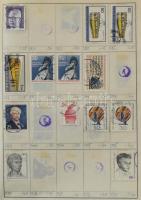 Kb 4-4500 db vegyes külföldi bélyeg 10 db cserefüzetben, benne Közel-Kelet, Finnország, Norvégia, Né...