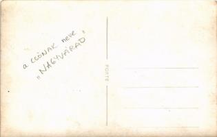 Ismeretlen település, 2 férfi és a "NAGYVÁRAD" nevű evezős csónak / 2 men and a boat. phot...