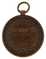 1914. "Ferenc József Bronz Vitézségi Érem" bronz kitüntetés mellszalag nélkül. Szign.: Tautenhayn T:XF,VF Hungary 1914. "Bronze Gallantry Medal (Der Tapferkeit)" bronze decoration without ribbon. Sign.: Tautenhayn C:XF,VF NMK 137.