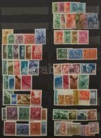 Magyar tétel az 1939-1966 közötti időszakból 12 lapos nagyalakú berakóban, benne sok összefüggés