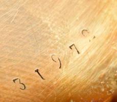 Női zsebóra. XIX. sz. közepe. 18K arany (Au) kézi zománcfestéssel. P. Aiguilles, jelzéssel, köves sz...