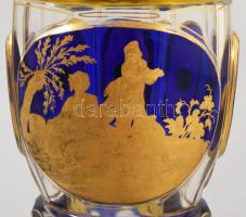 Talpas pohár. Cseh, 1840 körül, többrétegű csiszolt üveg ezüstpácolással és aranyfestéssel, medalion...