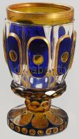 Talpas pohár. Cseh, 1840 körül, többrétegű csiszolt üveg ezüstpácolással és aranyfestéssel, medalion...