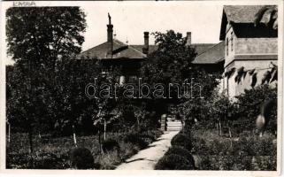 1939 Kassa, Kosice; villa, nyaraló / villa. photo (apró szakadások / tiny tears)