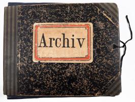 Könyvrestaurátoroknak való tétel könyv címlapok, lapok, töredékek stb az 1700-as évektől egy mappába...