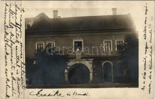 Kolozsvár, Cluj; gyógyszertár / pharmacy. photo (r)