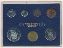 Hollandia 1980. 1c "Julianna" - 2 1/2G "Julianna" (6xklf) forgalmi sor műanyag tokban, pénzverdei zsetonnal T:UNC, patina Netherlands 1980. 1 Cent "Julianna" - 2 1/2 Gulden "Julianna" (6xdiff) coin set in plastic case with mint jeton C:UNC, patina