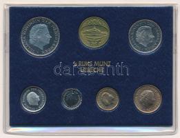 Hollandia 1980. 1c "Julianna" - 2 1/2G "Julianna" (6xklf) forgalmi sor műanyag t...