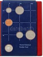 Hollandia 1986. 5c-2 1/2G (5xklf) forgalmi sor + Ag zseton eredeti műbőr tokos szettben, tanúsítvánnyal (5,5g/0.925/23mm) T:PP Netherlands 1986. 5 Cent - 2 1/2 Gulden (5xdiff) coin set + Ag token in original, faux leather set, with certificate (5,5g/0.925/23mm) C:PP