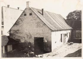 Wándza Mihály (1781-1849) kolozsvári színházának maradványai, amit Wesselényi Miklós lovardájából alakítottak át. Csomafay Ferenc Cluj fotója, 13x18 cm, ázott