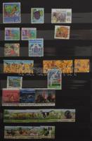 Új-Zéland gyűjtemény 10 fekete lapos, A/4-es berakóban