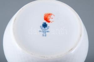 Hollóházi lilavirág mintás áttört peremű váza, jelzett, hibátlan, m: 21,5 cm