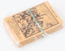 1942 "Magyar történelmi quartett" társasjáték 46 db kártyalapja (eredetileg 48 db; két lap, a doboz és az útmutató hiányzik), a lapok nagyrészt jó állapotban, 11x7 cm