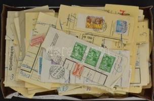 Csomagszállítók sok érdekességgel (expressz, terjedelmes, törékeny stb.), lapos dobozban