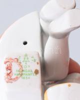 Hollóházi olvasó lányok. Terv.: Káldor Aurél. kézzel festett, jelzett, hibátlan. m: 14 cm