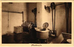 Budapest I. M. Kir. Ferenc József Nevelőintézet egyetemi katolikus reálgimnáziuma, mosókonyha, belső. Goszleth udvari fényképész felvétele. Ilona utca 4. - képeslapfüzetből / from postcard booklet