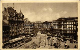 Budapest VIII. Kálvin tér télen, háttérben a Nemzeti Múzeum, szökőkút, villamos, automobil, üzletek. Photo Weinstock (EK)