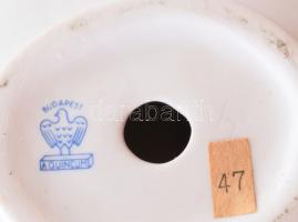 Aquincum matyó menyecske. Jelzett, kézzel festett, hibátlan, m: 19,5 cm