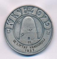 Erdey Dezső (1902-1957) 1937. "Budapest Székesfőváros Községi Takarékpénztár Rt. Tisztviselőinek Sportegyesülete / KTSE 1929." kétoldalas, ezüstözött bronz díjérem, hátoldalán "Dr Liptay Vándordij II. - 1937" gravírozzással (36mm) T:AU