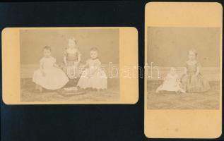 cca 1860-1870 Gyerekek elegáns öltözetben, 2 db vizitkártya Rozsnyay Mátyás gyógyszerész zombai fényképészeti műterméből, 10,5x6 cm. Marosjárai Rozsnyay Mátyás (1833-1895) gyógyszerész, vegyész a Tolna vármegyei Zombán alapított családot, ahol az 1860-as években a községi patika főgyógyszerésze volt; ezzel párhuzamosan ugyanitt fényképészeti műtermet is üzemeltetett. Az 1869-es fiumei vándorgyűlésen egy előadást is tartott ,,A fényképészet haladása" címmel. Ritka!