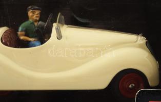 1998 Schuco Akustico 2002 felhúzhatós német lemezautó, kulccsal, figurával, pótkerékkel, dobozában, ...