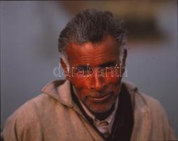 Csák Miklós (1933-2013): Fotó negatívok 24 db, több csíkon tibeti, ázsiai portrék, tájképek, negatív tartóban