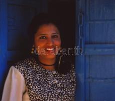 Csák Miklós (1933-2013): Fotó negatívok 24 db, több csíkon tibeti, ázsiai portrék, tájképek, negatív...