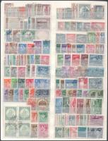 1914-1945 Összeállítás nagyalakú berakólap mindkét oldalán (42.700)