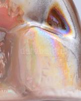 Irizáló felületű jelzett kutya figura, hibátlan, m: 11 cm