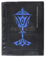 Glass in Czechoslovakia. Prague, 1958. with 88 photographs A Brüsszeli világkiállításra készült kiadvány 68p. Kiadói műbőr kötésben Kissé hullámos