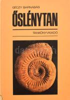Géczy Barnabás: Őslénytan. Bp.,1986, Tankönyvkiadó, 474 p. 2. kiadás. Kiadói kartonált papírkötés, kissé kopott borítóval, a gerincen kis sérüléssel. Megjelent 2000 példányban.