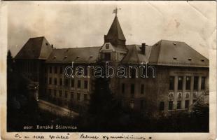 Selmecbánya, Schemnitz, Banská Stiavnica; Andreja Kmeta reálgimnázium / grammar school (gyűrődések / creases)