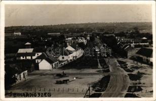 1941 Bihardiószeg, Bihar-Diószeg, Diosig; látkép, Fő tér, Hangya szövetkezet üzlete / general view, main square, cooperative shop. photo (gyűrődés / crease)
