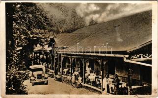 Lévárt, Lévárt-fürdő, Lévárd, Gemer-Levárdske Kúpele, Leváre; Gyógyfürdő, étterem verandája vendégekkel és pincérekkel, automobil. Blasko János kiadása / spa restaurant, terrace with guests and waiters, automobile (fl)