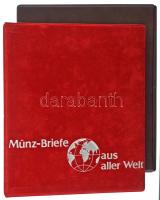 "Münz-Briefe aus aller Welt" piros, plüssborítású, négygyűrűs album barna műbőr tokkal, 22db kettesosztású berakólappal. Használt, de jó állapotban, 3db lapon alkoholos filces ármegjelölés