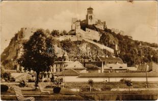Trencsén, Trencín; várrom / Trenciansky hrad / castle ruins (gyűrődések / creases)