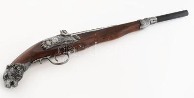 Medve figurás replika vadászpuska, kis hiánnyal, h: 65 cm