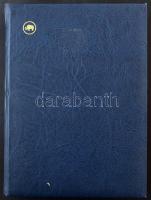 16 fekete lapos, 9 celofáncsíkos, A/4-es berakó kék borítóval, jó állapotban (felül minimálisan besz...