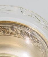 Szecessziós kínáló, csiszolt, sérült üvegbetéttel, d: 12,5 cm, m: 8 cm