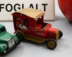 Vegyes Coca Cola emblémás tárgy tétel, zömmel játékautók