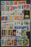 Sok példányos előrendező 1916-1976, több blokkból kitépett bélyeggel, 16 lapos, A/4-es berakóban