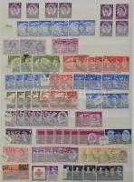 Anglia 1880-2005 Gyűjtemény sok többletpéldánnyal, benne néhány postatiszta modern bélyegfüzet, 16 l...